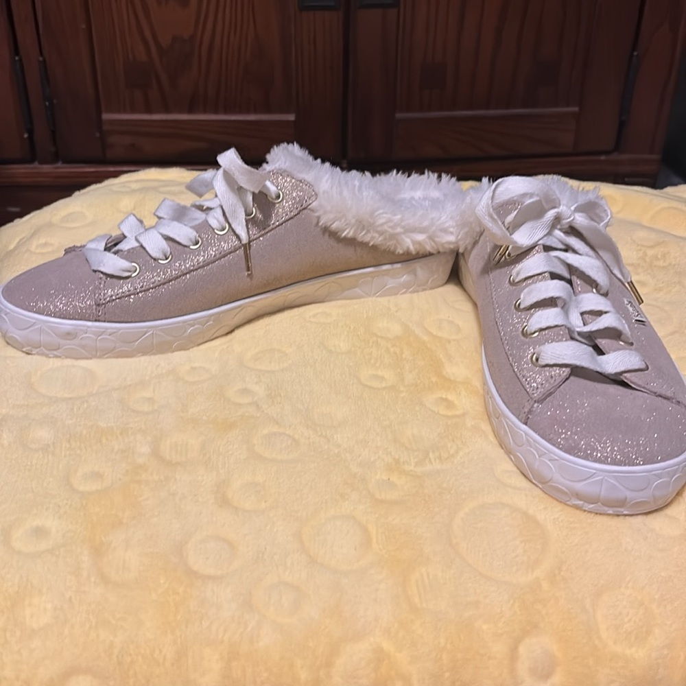 Keds Kate Spade White Sneakers with Faux Fur - Picture 4 of 7
